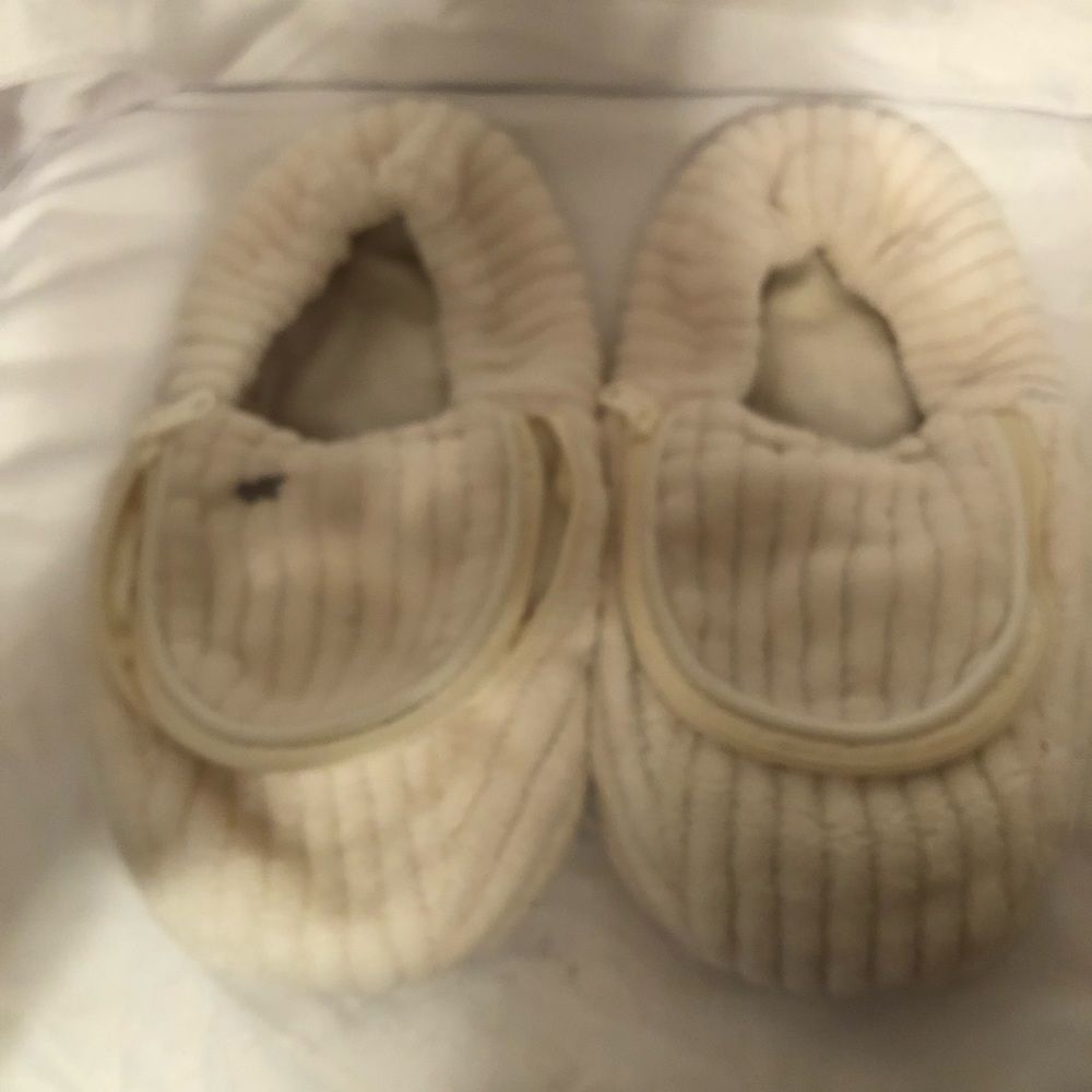 Heatable top insert slippers